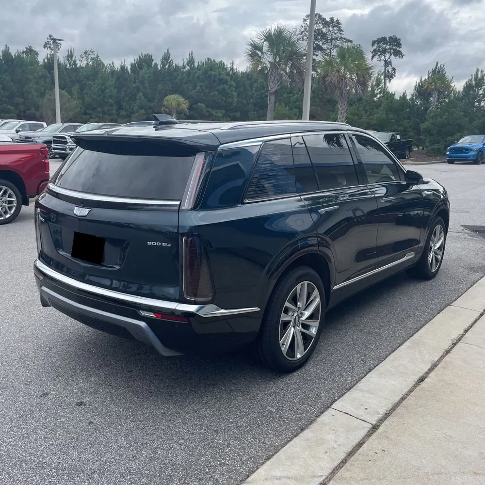 2026 Cadillac Vistiq Luxury