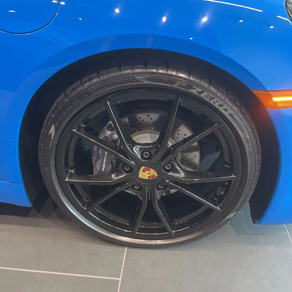 2025 Porsche 718 Cayman Base