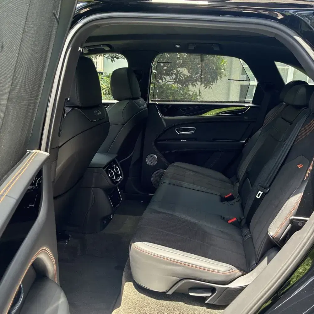 2023 Bentley Bentayga Base