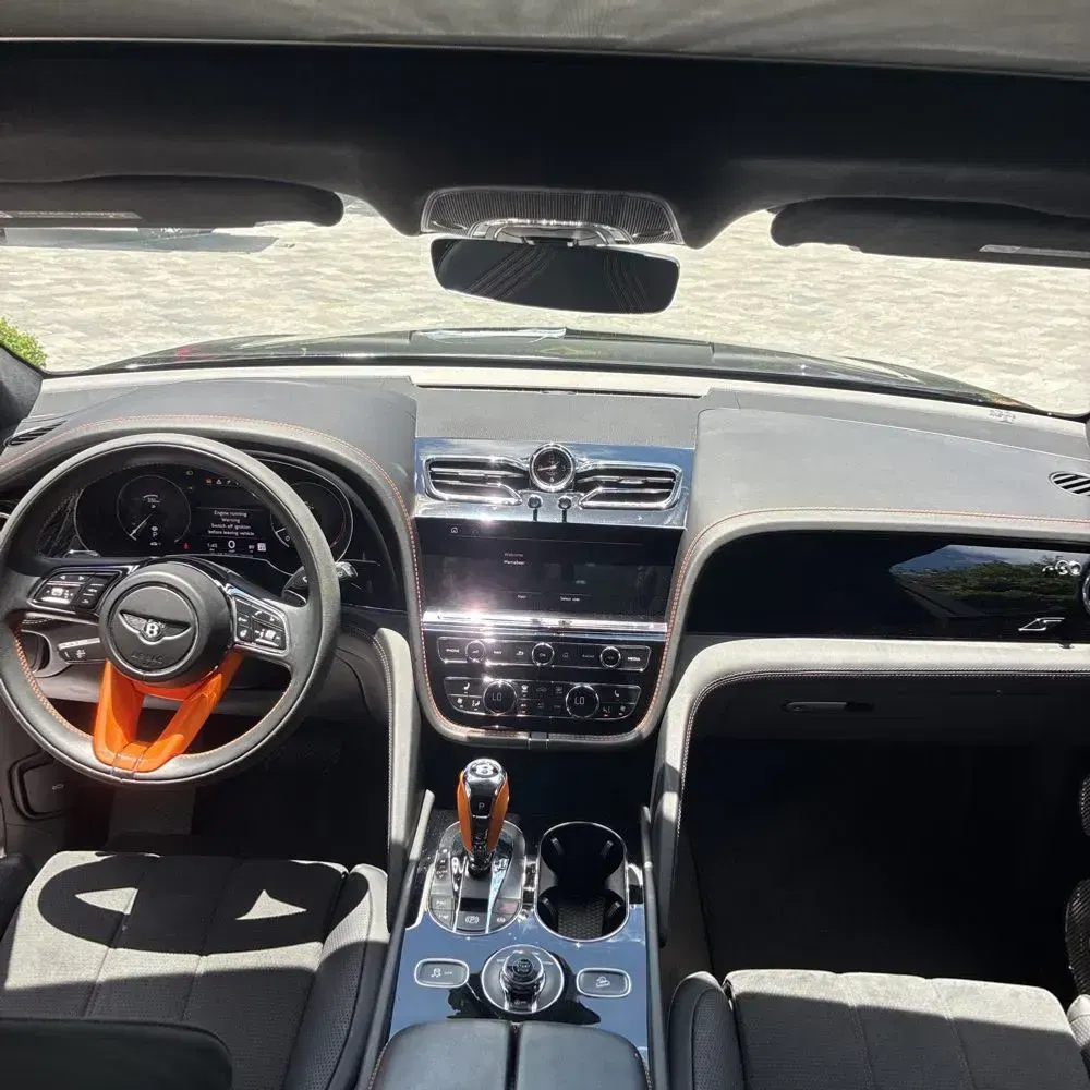 2023 Bentley Bentayga Base