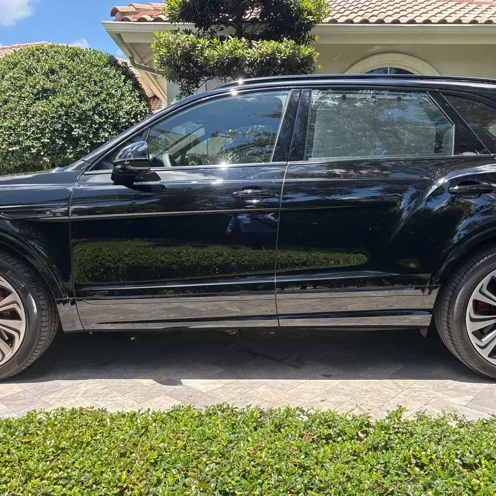 2023 Bentley Bentayga Base