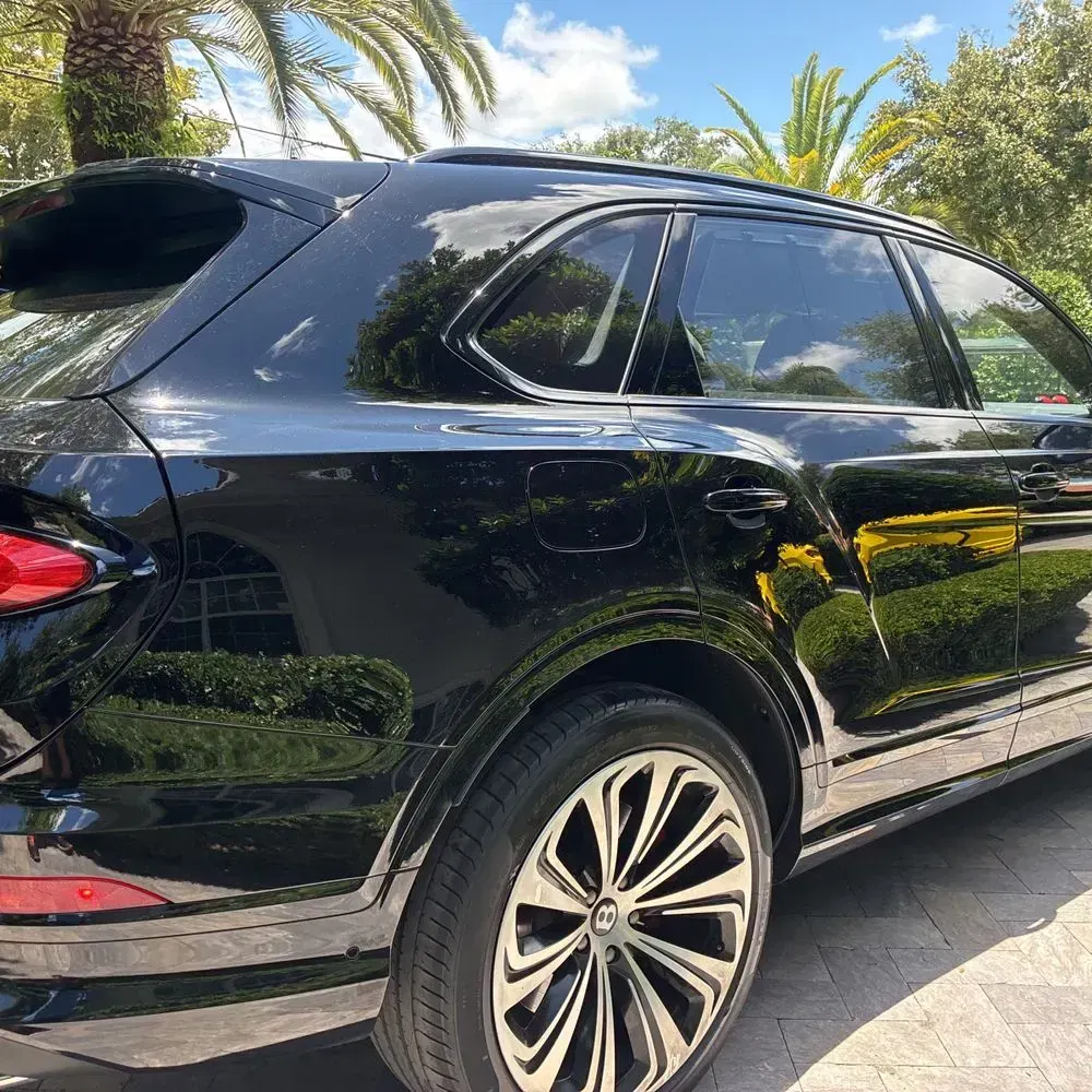 2023 Bentley Bentayga Base
