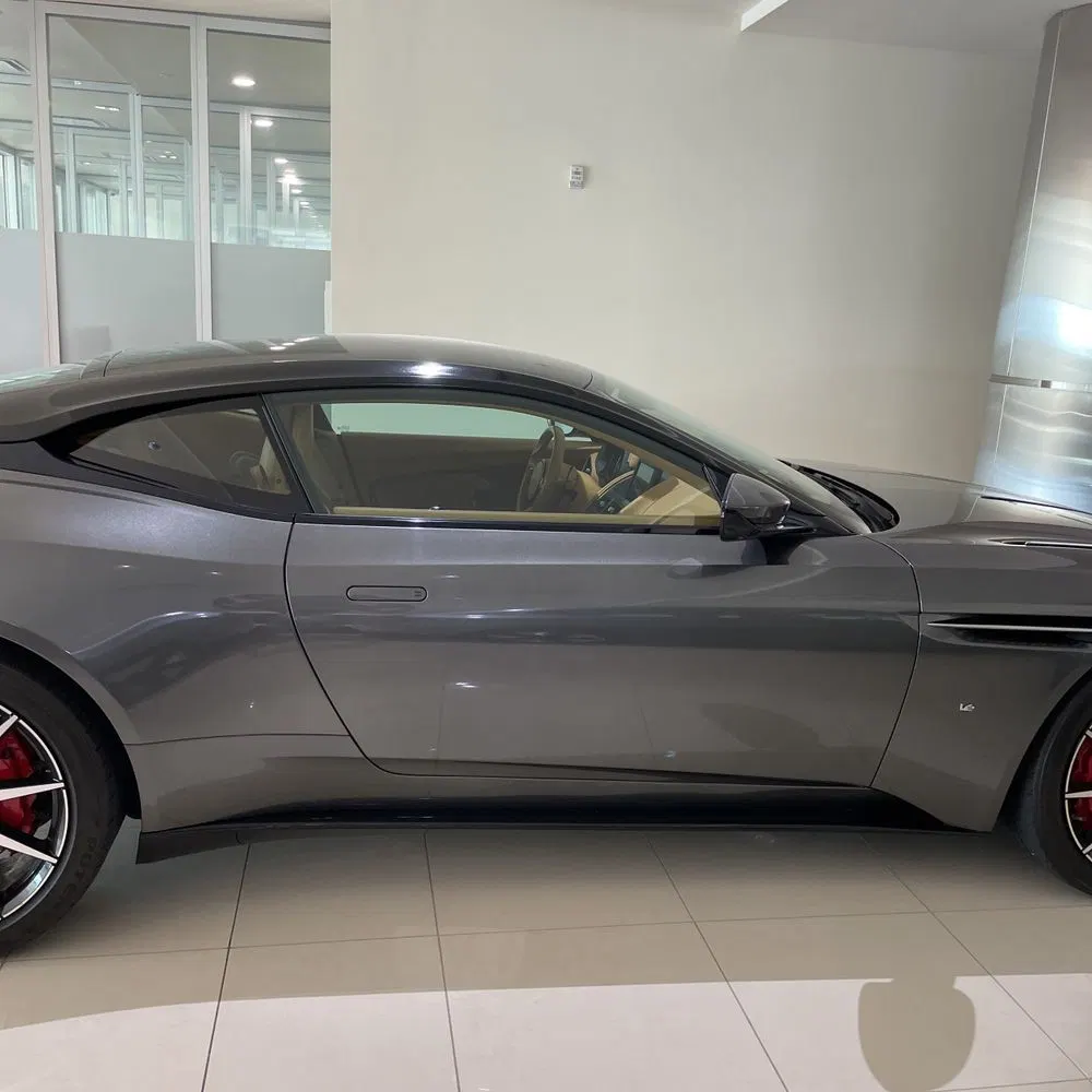 2017 Aston Martin DB11 Base