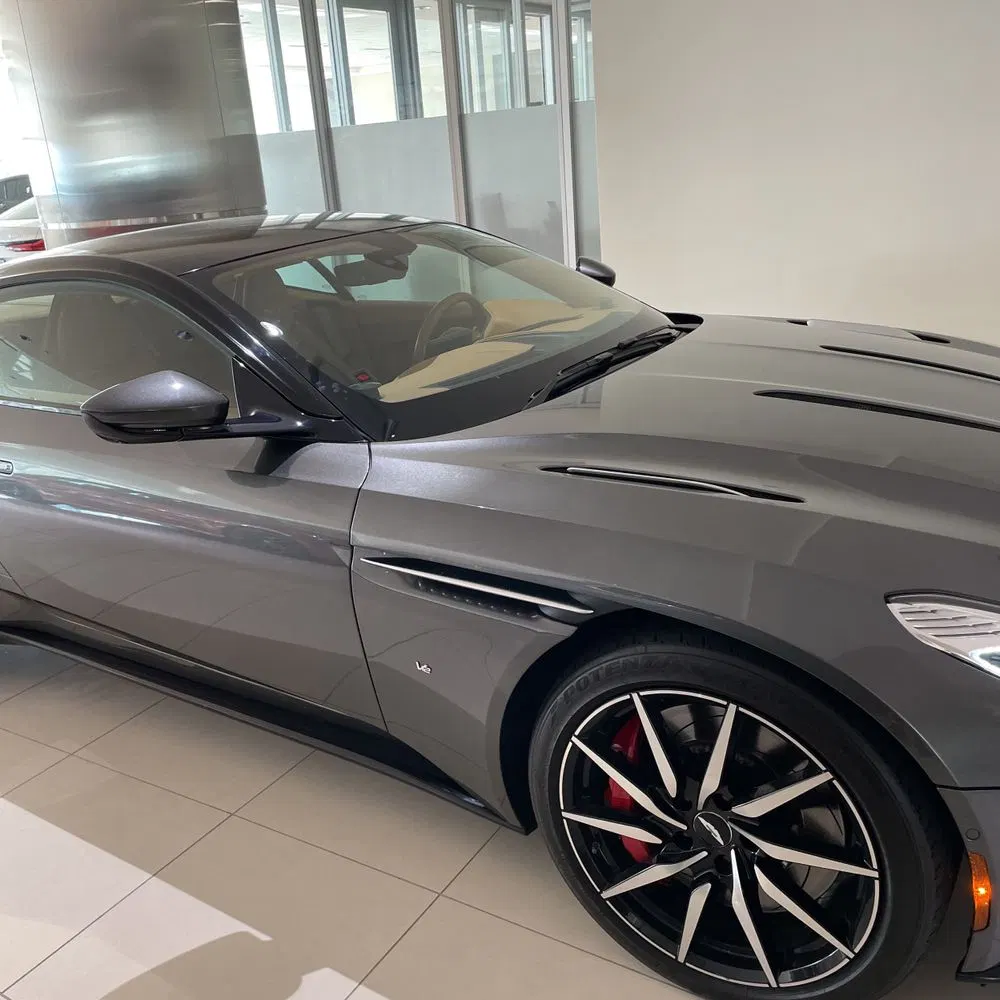 2017 Aston Martin DB11 Base