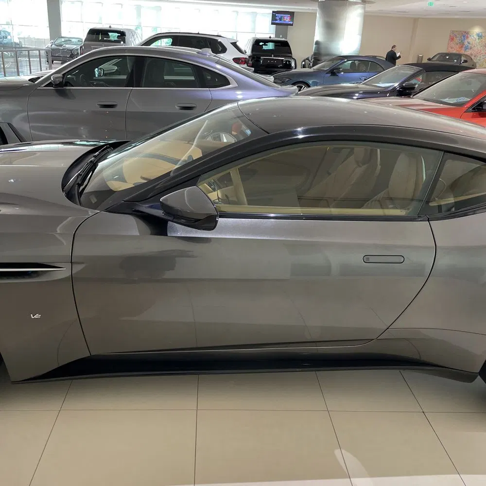 2017 Aston Martin DB11 Base