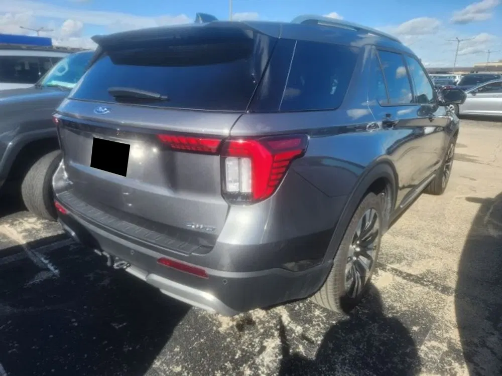 2025 Ford Explorer Platinum
