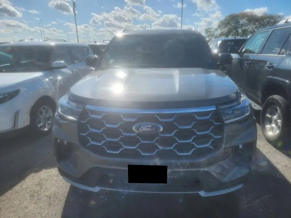2025 Ford Explorer Platinum