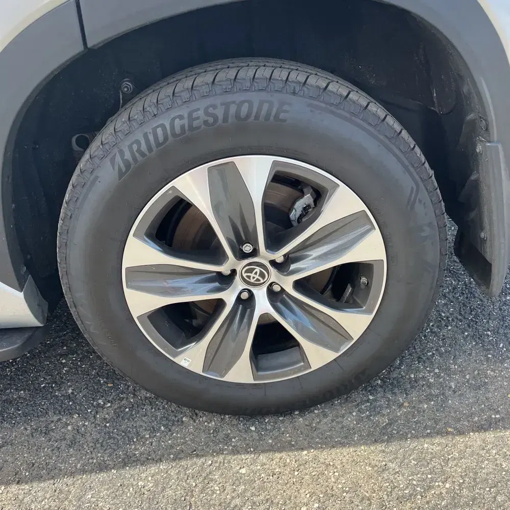 2024 Toyota Highlander Hybrid XLE