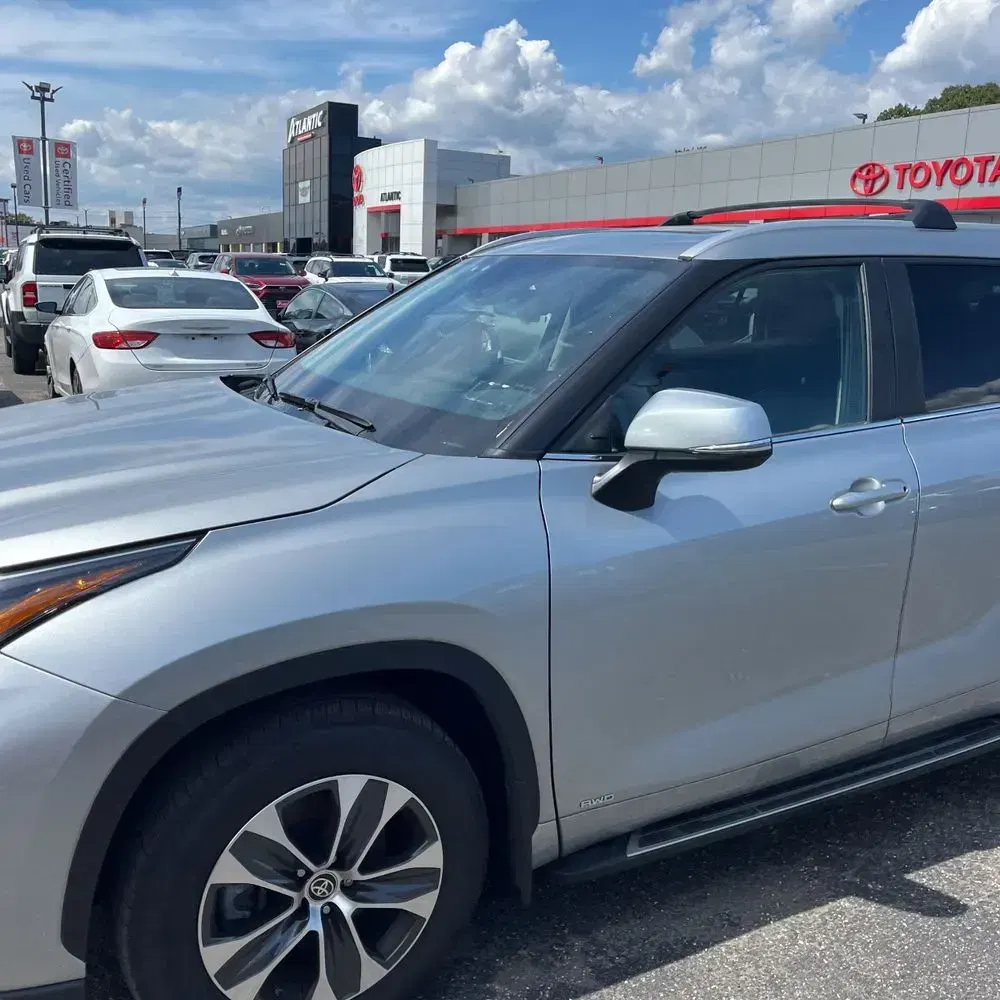 2024 Toyota Highlander Hybrid XLE