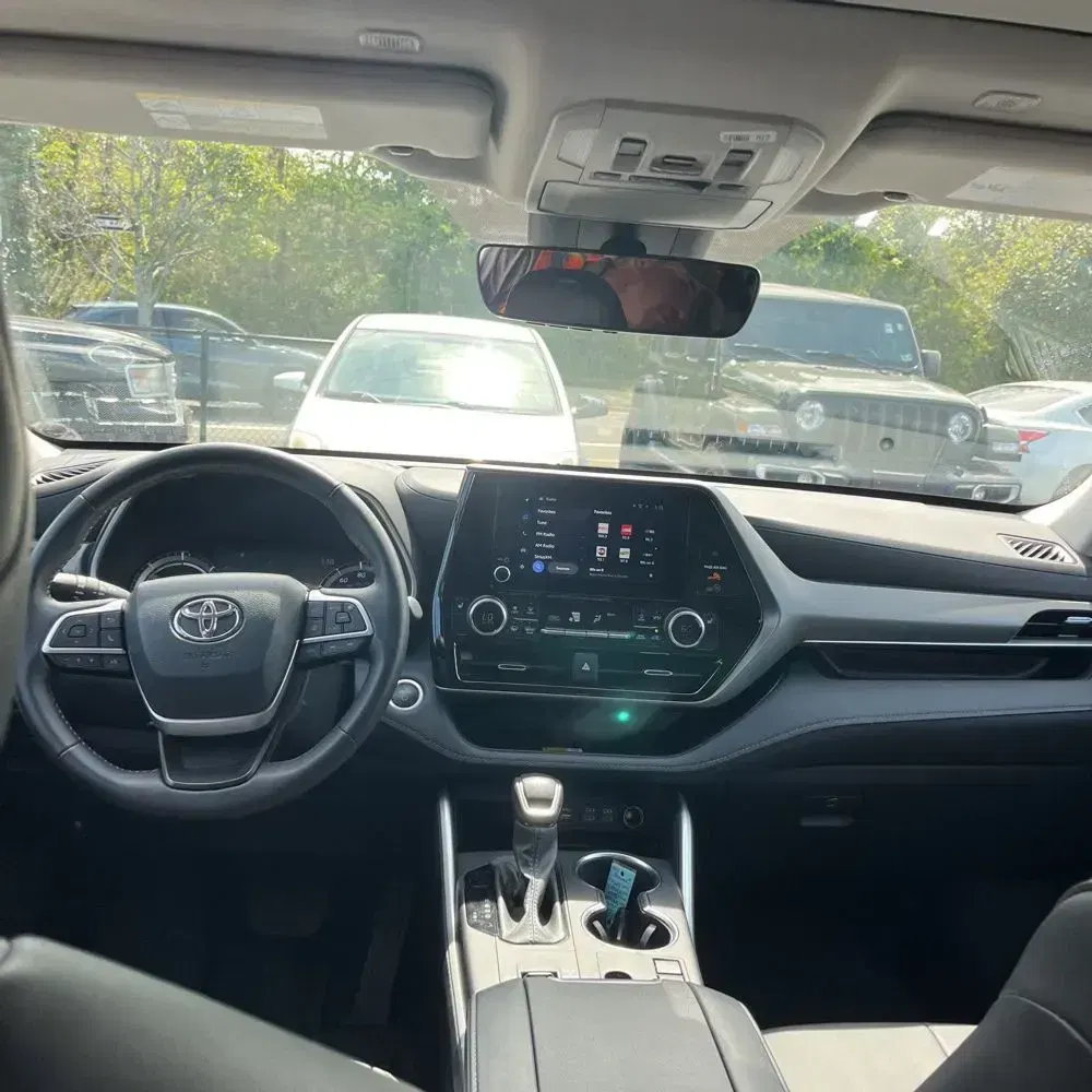 2024 Toyota Highlander Hybrid XLE