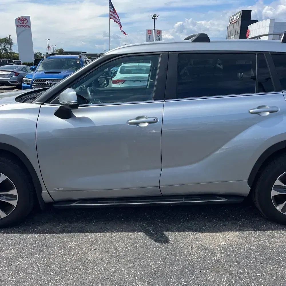 2024 Toyota Highlander Hybrid XLE