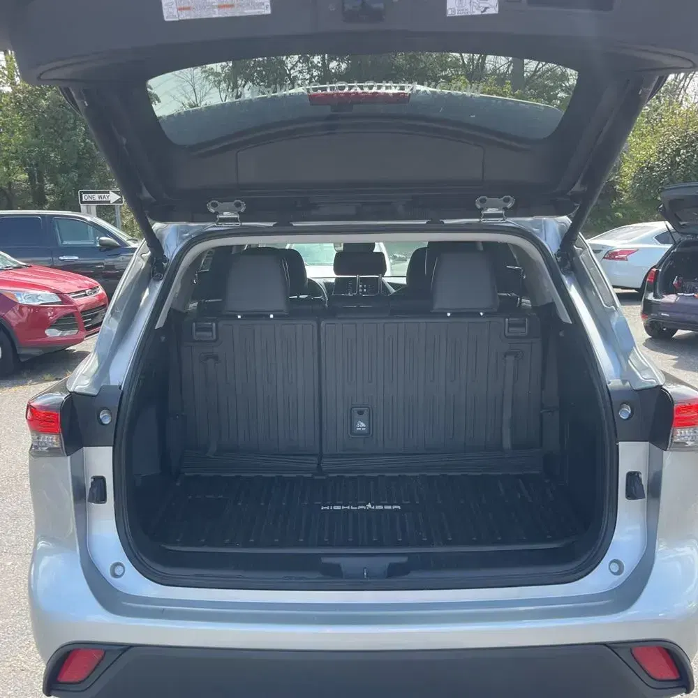 2024 Toyota Highlander Hybrid XLE