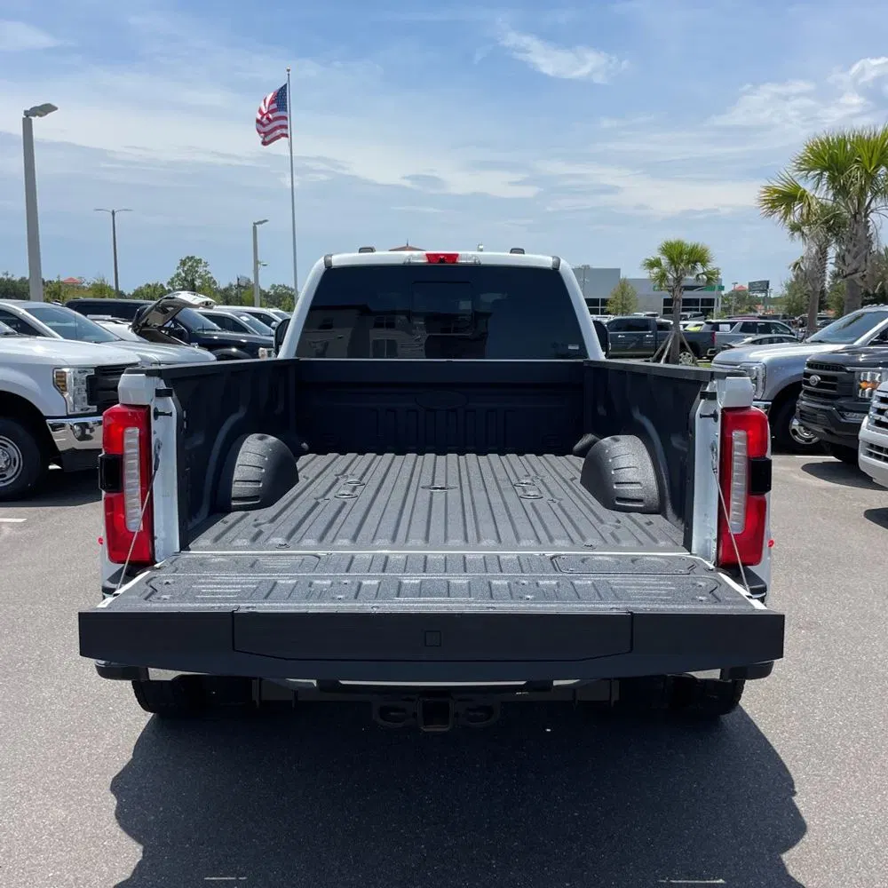 2024 Ford F-450 Super Duty Lariat