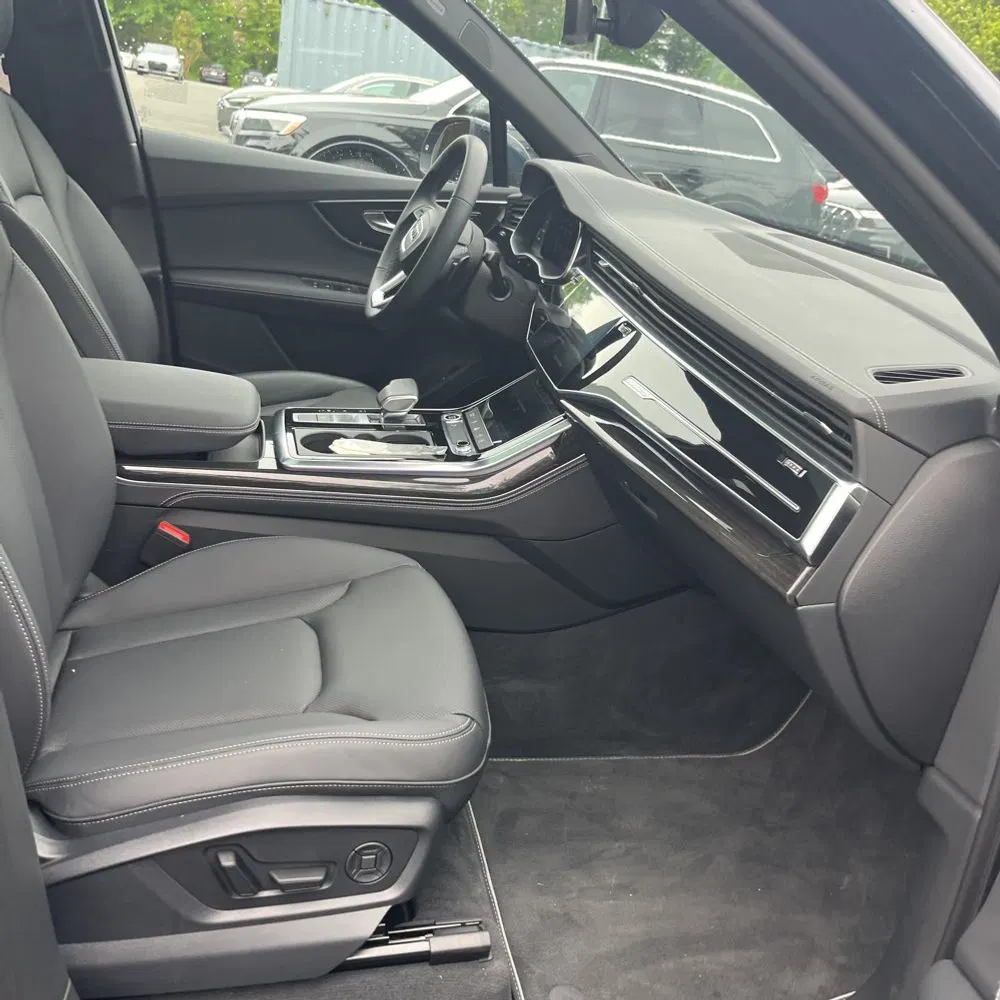 2025 Audi Q7 Premium Plus 45