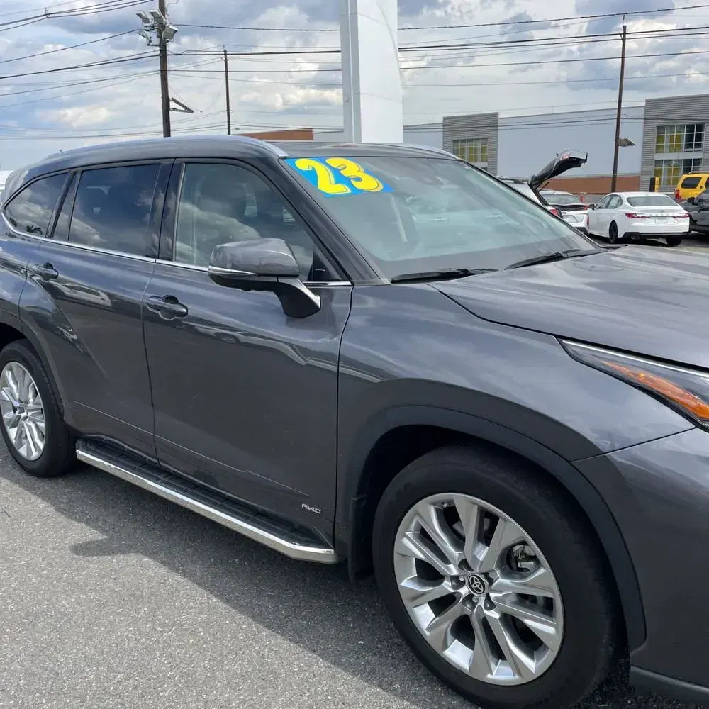 2023 Toyota Highlander Hybrid Limited
