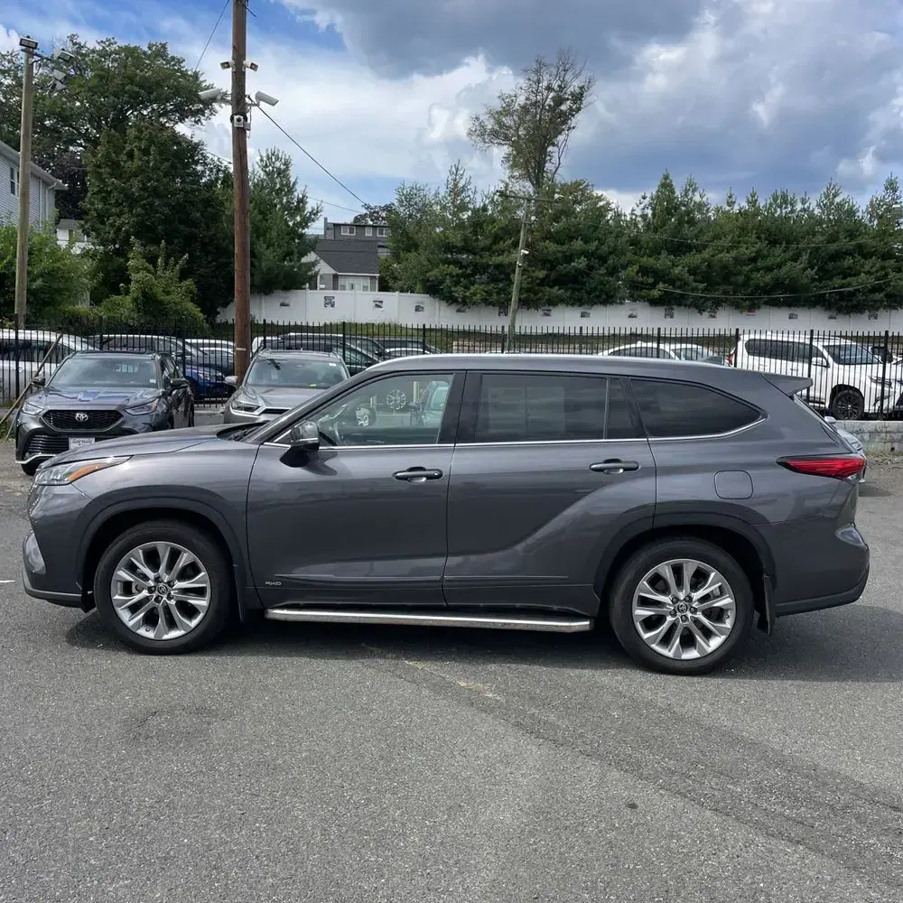 2023 Toyota Highlander Hybrid Limited