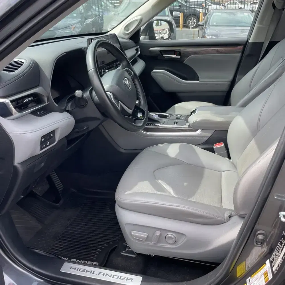 2023 Toyota Highlander Hybrid Limited