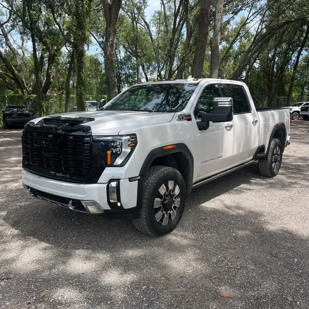 2025 GMC Sierra 2500HD Denali