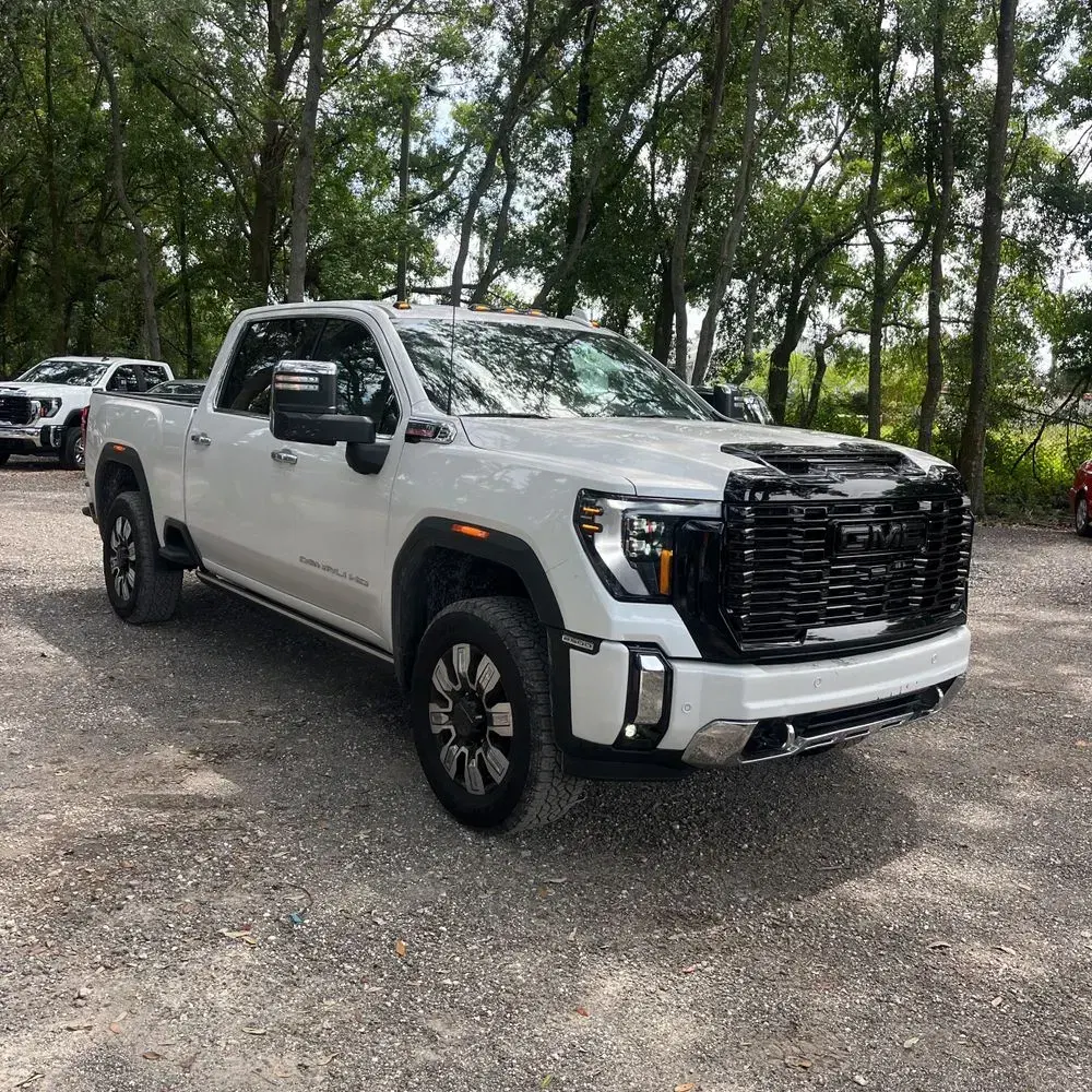 2025 GMC Sierra 2500HD Denali