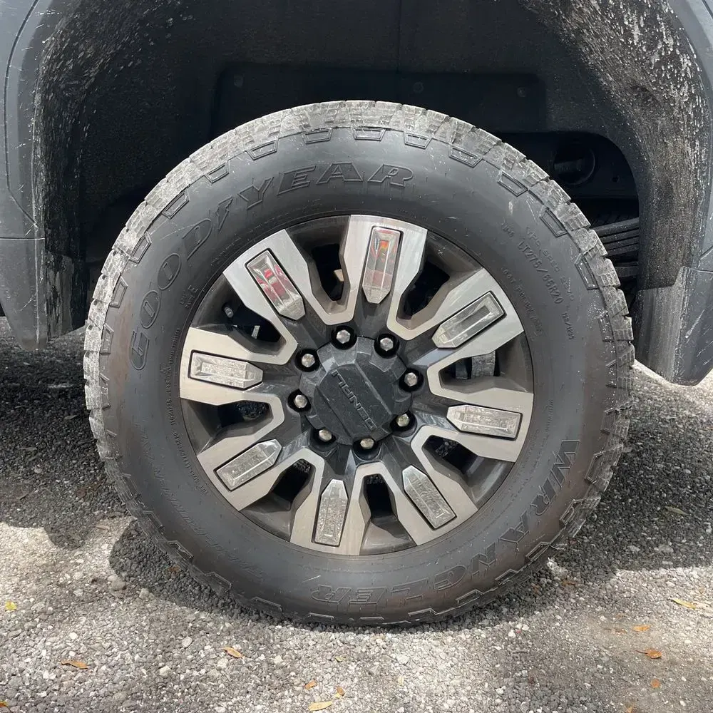 2025 GMC Sierra 2500HD Denali
