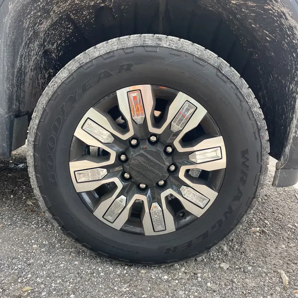 2025 GMC Sierra 2500HD Denali