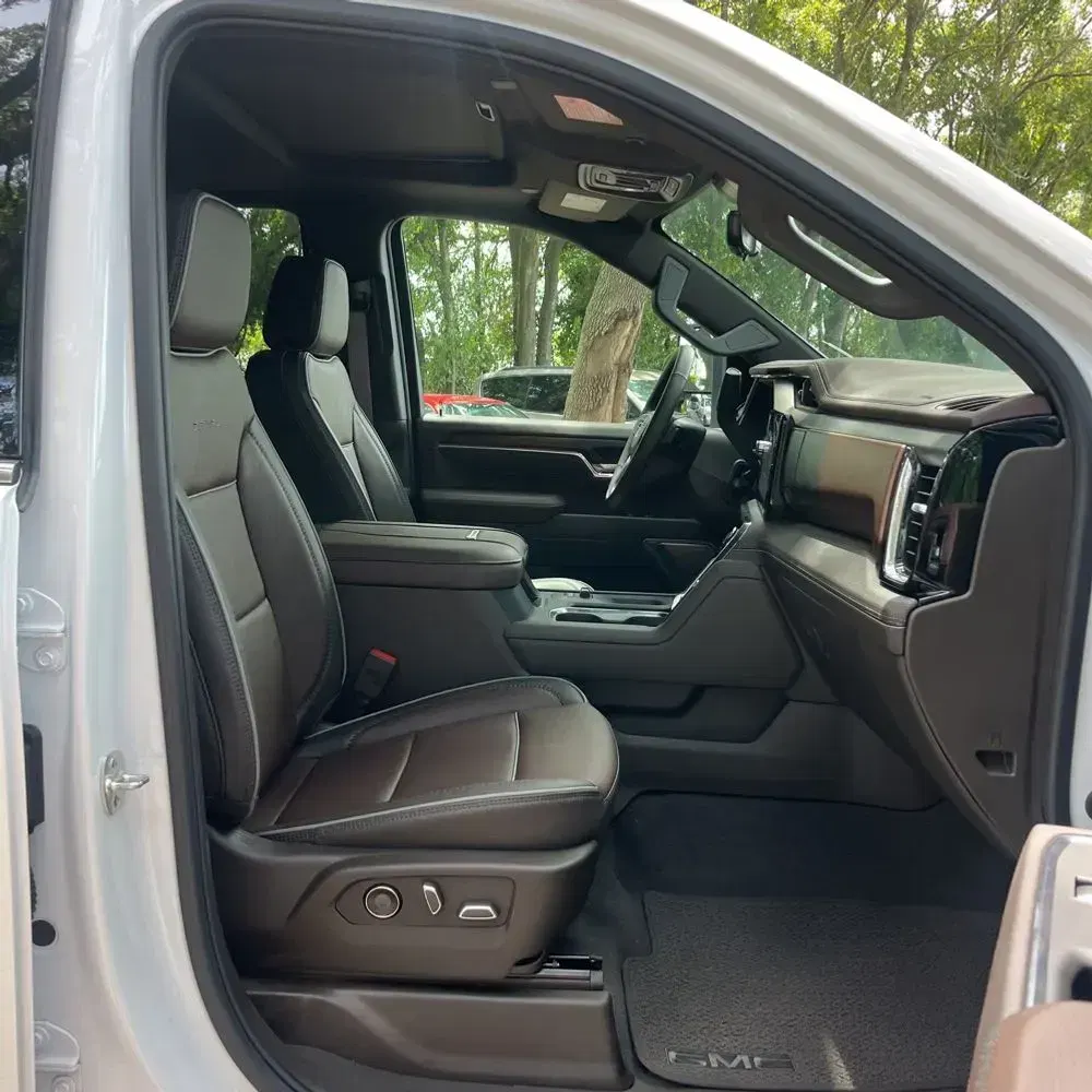 2025 GMC Sierra 2500HD Denali