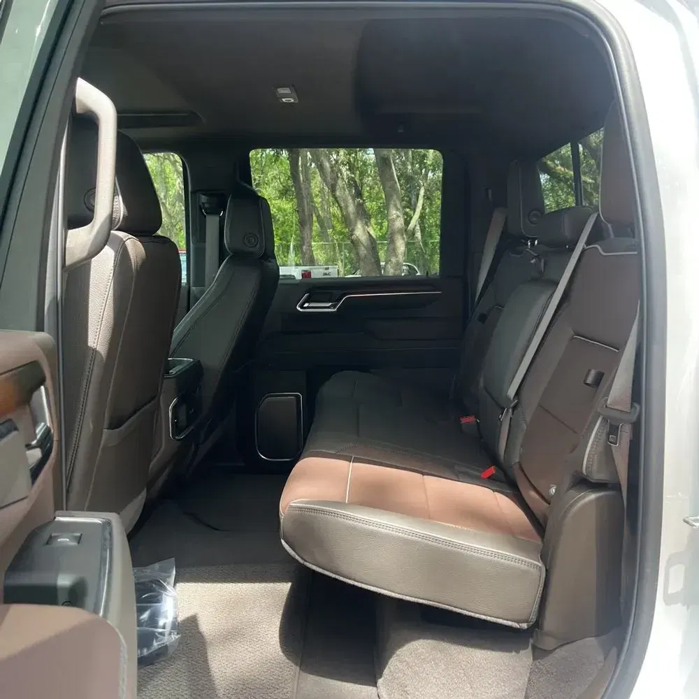 2025 GMC Sierra 2500HD Denali