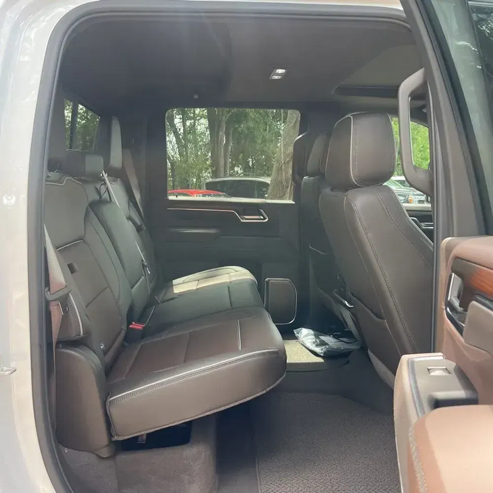 2025 GMC Sierra 2500HD Denali