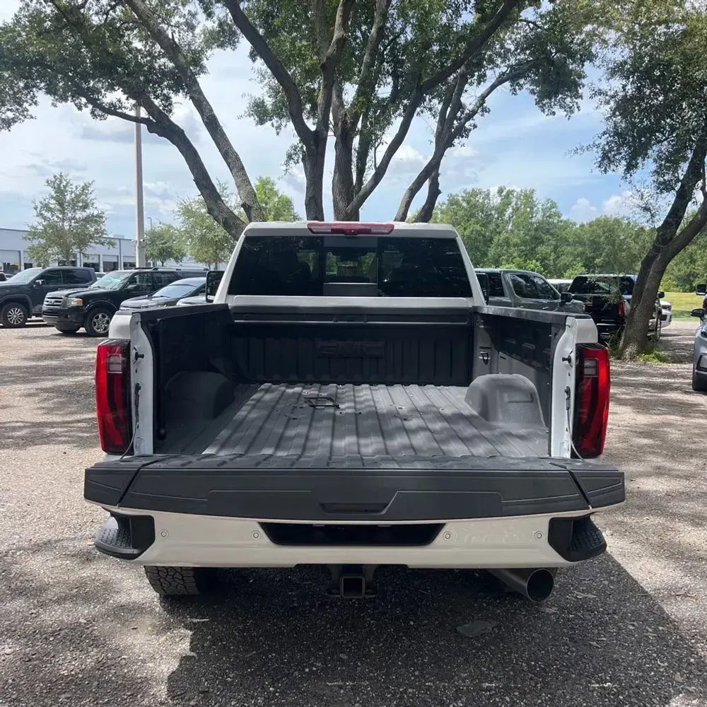 2025 GMC Sierra 2500HD Denali