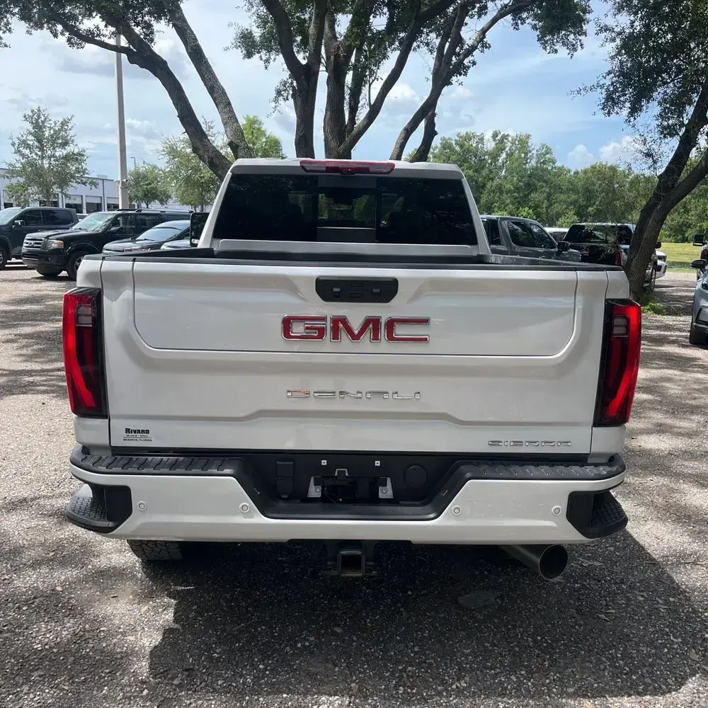 2025 GMC Sierra 2500HD Denali