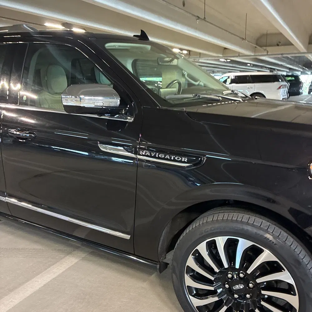 2023 Lincoln Navigator L Black Label