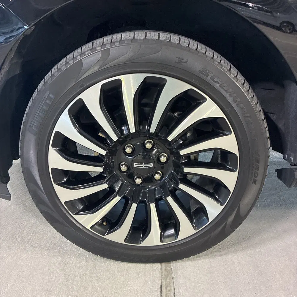 2023 Lincoln Navigator L Black Label