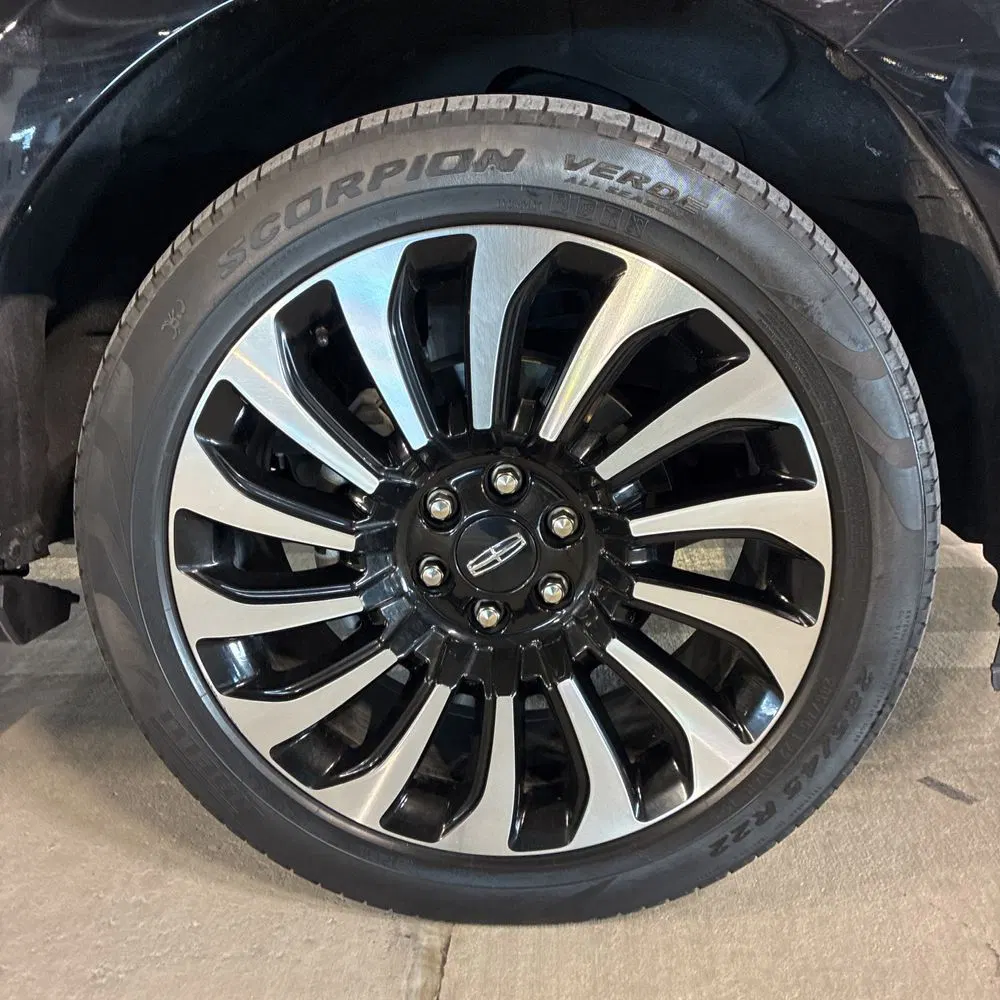 2023 Lincoln Navigator L Black Label