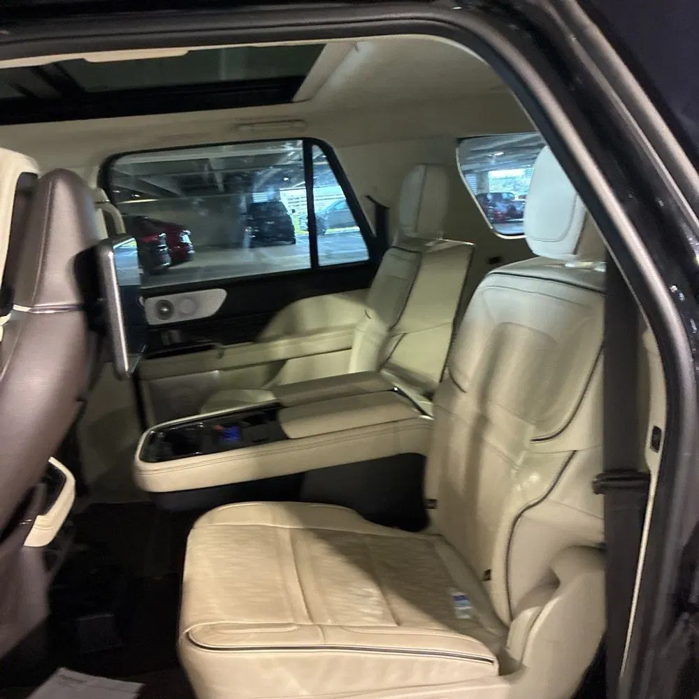 2023 Lincoln Navigator L Black Label
