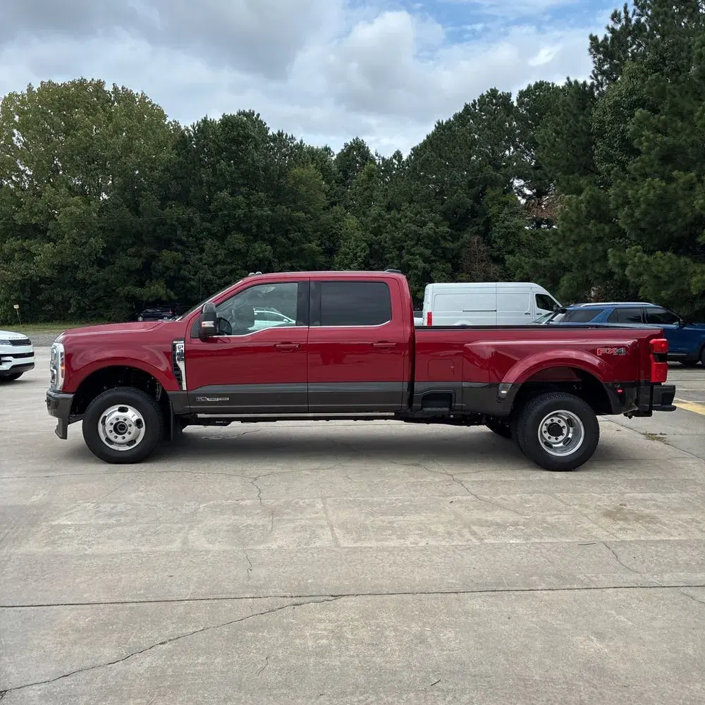 2025 Ford F-350 Super Duty King Ranch