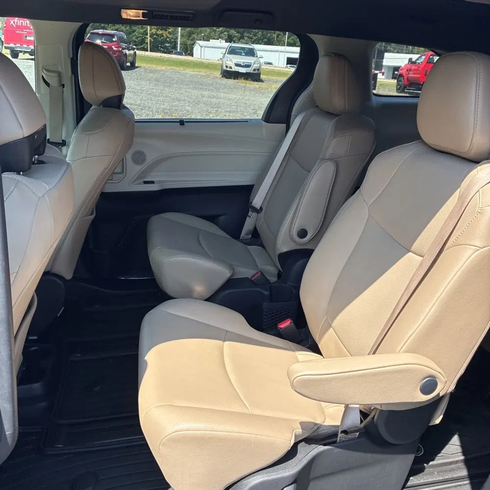 2024 Toyota Sienna XLE 7-Passenger