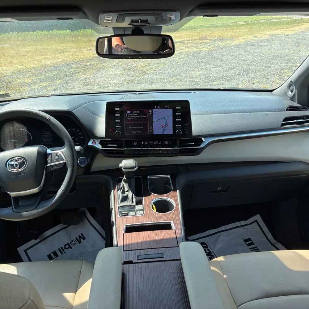 2024 Toyota Sienna XLE 7-Passenger