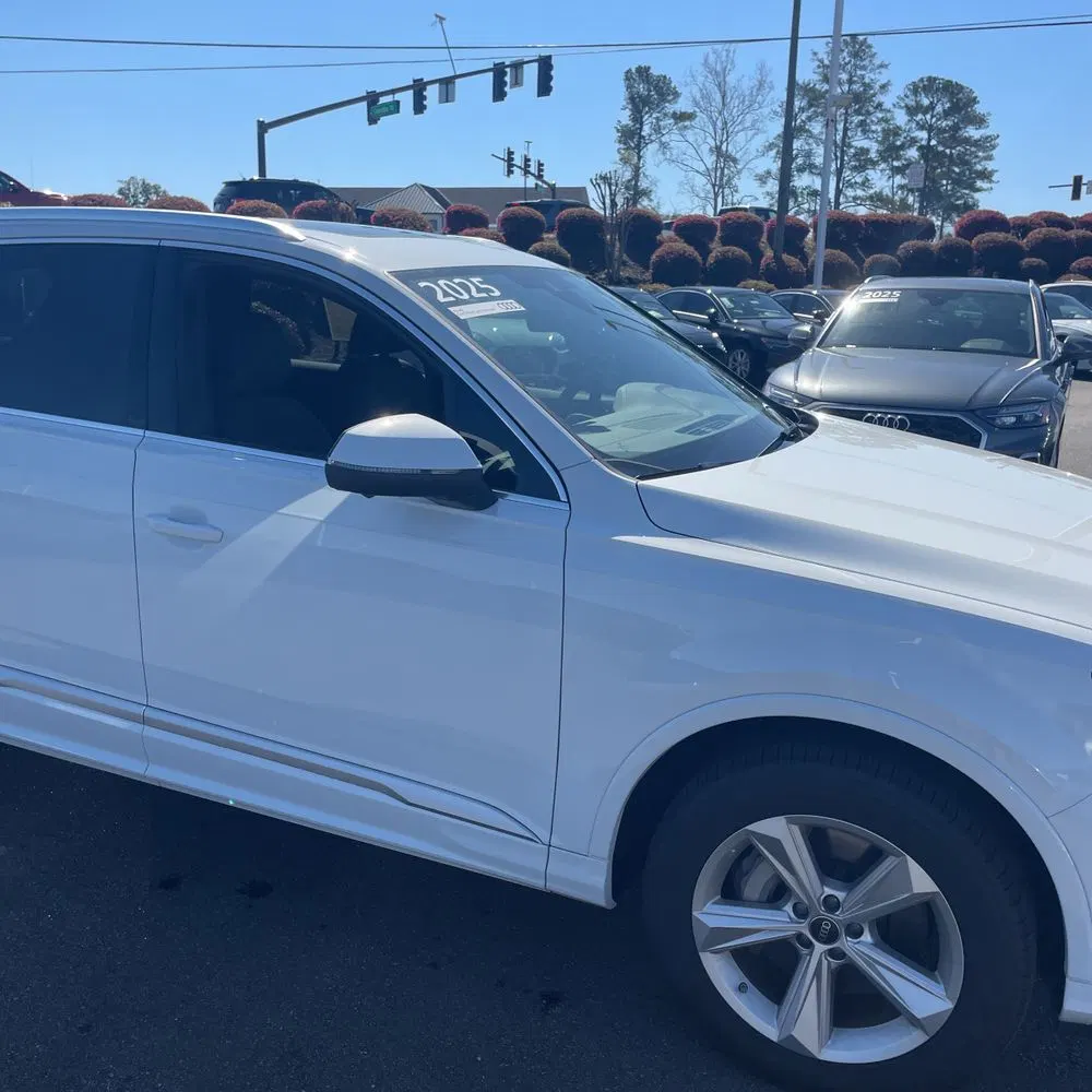 2025 Audi Q7 Premium 45