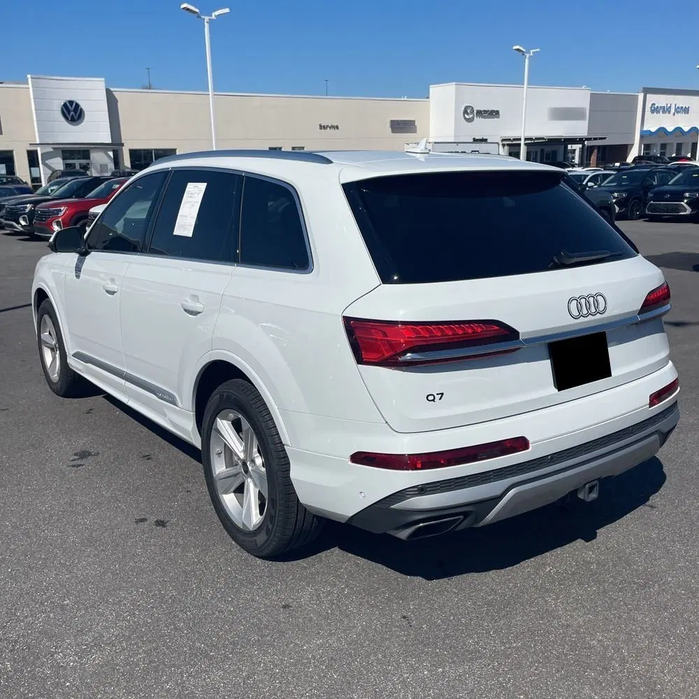 2025 Audi Q7 Premium 45