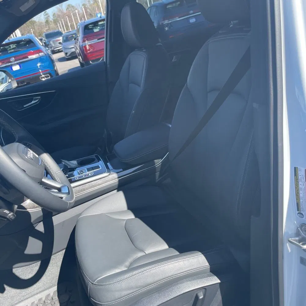 2025 Audi Q7 Premium 45