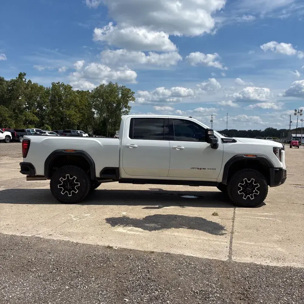 2024 GMC Sierra 2500 AT4X