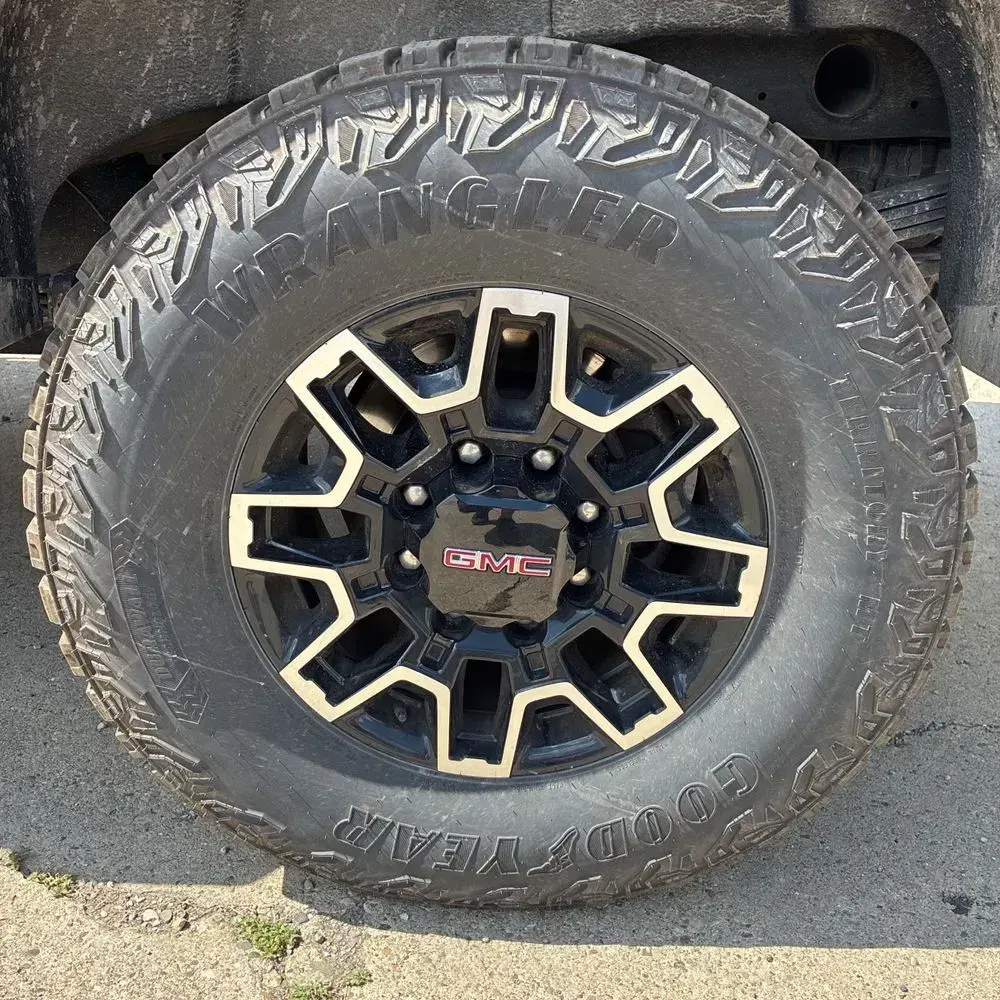 2024 GMC Sierra 2500 AT4X