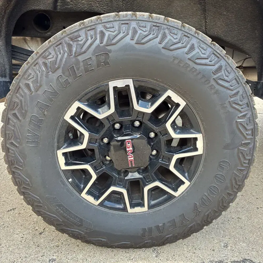 2024 GMC Sierra 2500 AT4X