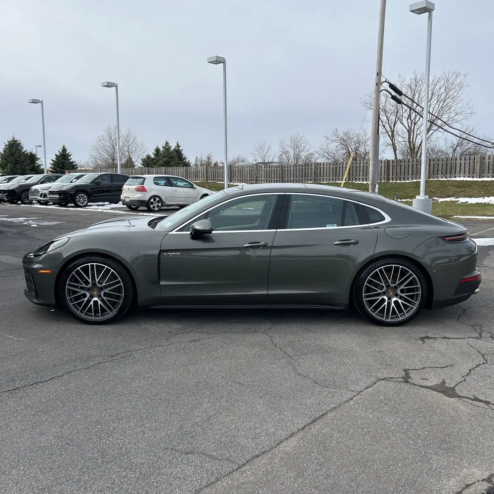 2025 Porsche Panamera E-Hybrid 4S