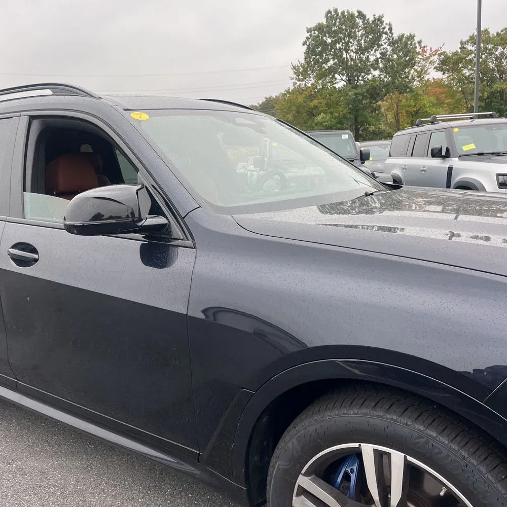 2025 BMW X7 M60i