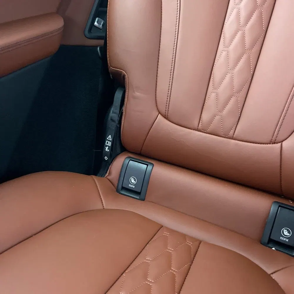 2025 BMW X7 M60i