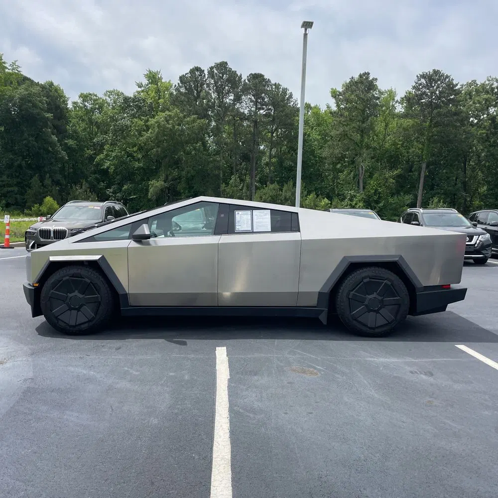 2024 Tesla Cybertruck Base