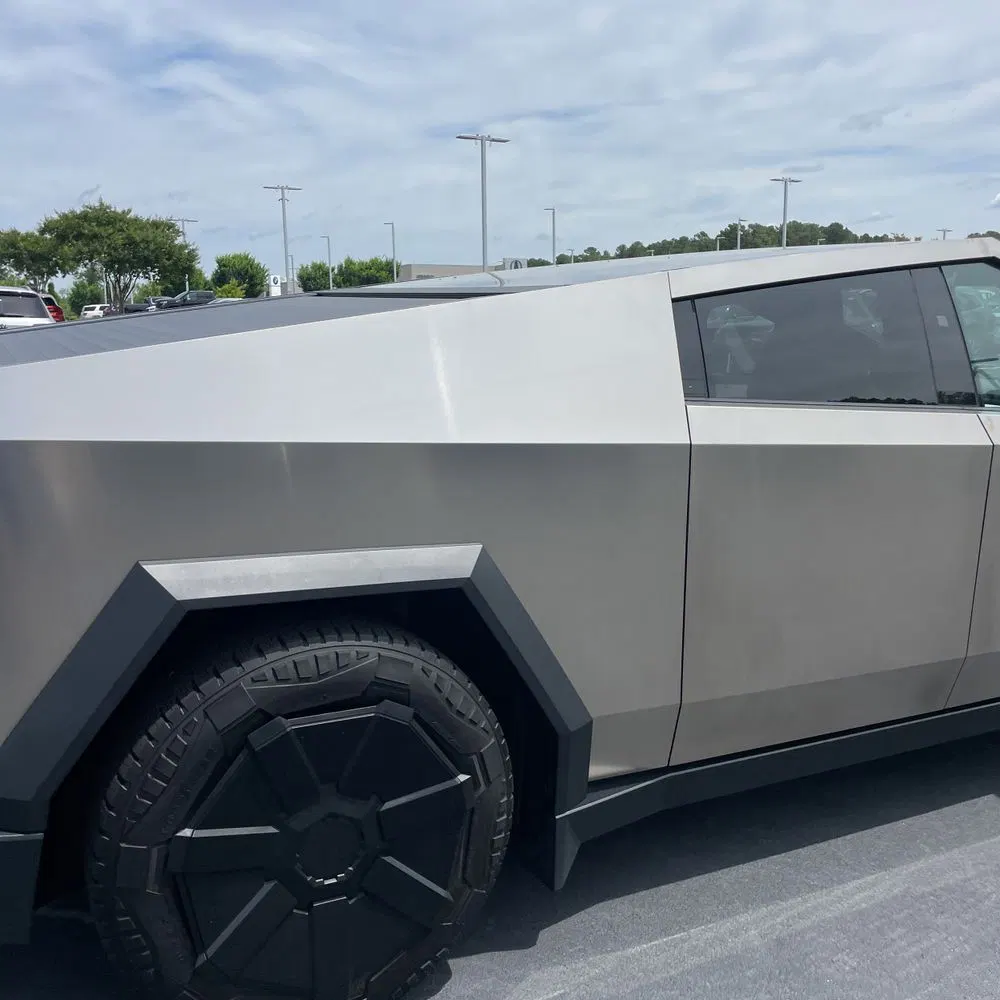 2024 Tesla Cybertruck Base