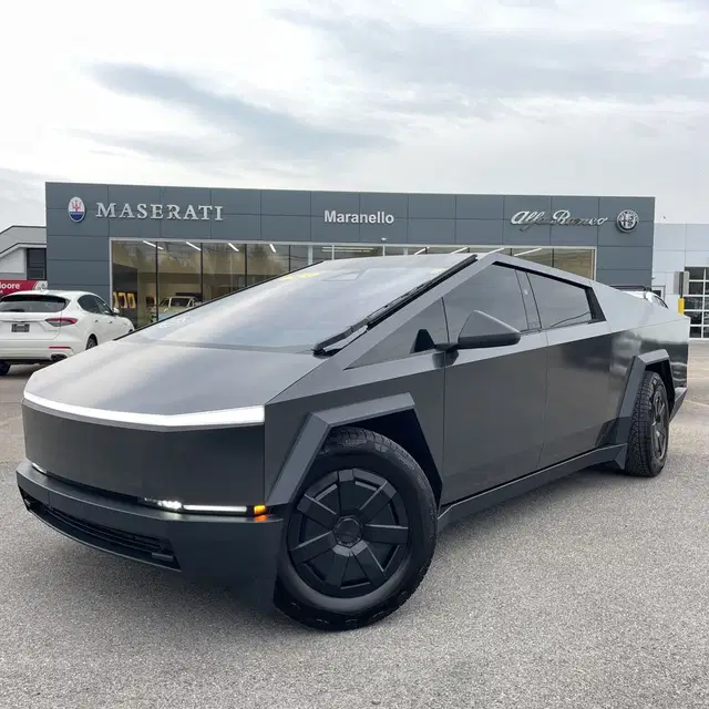 2024 Tesla Cybertruck CyberBeast