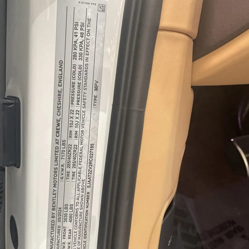2024 Bentley Bentayga Base
